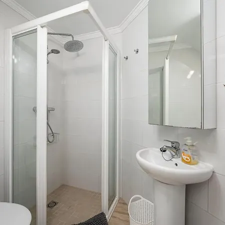 Vakantiehuis Cozy Two-storey House With Terrace In Nerja