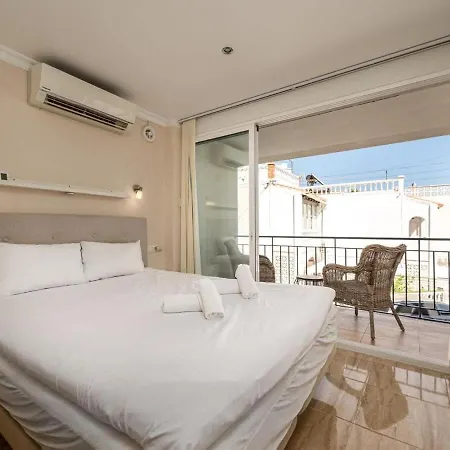 Cozy Two-storey House With Terrace In ネルハ